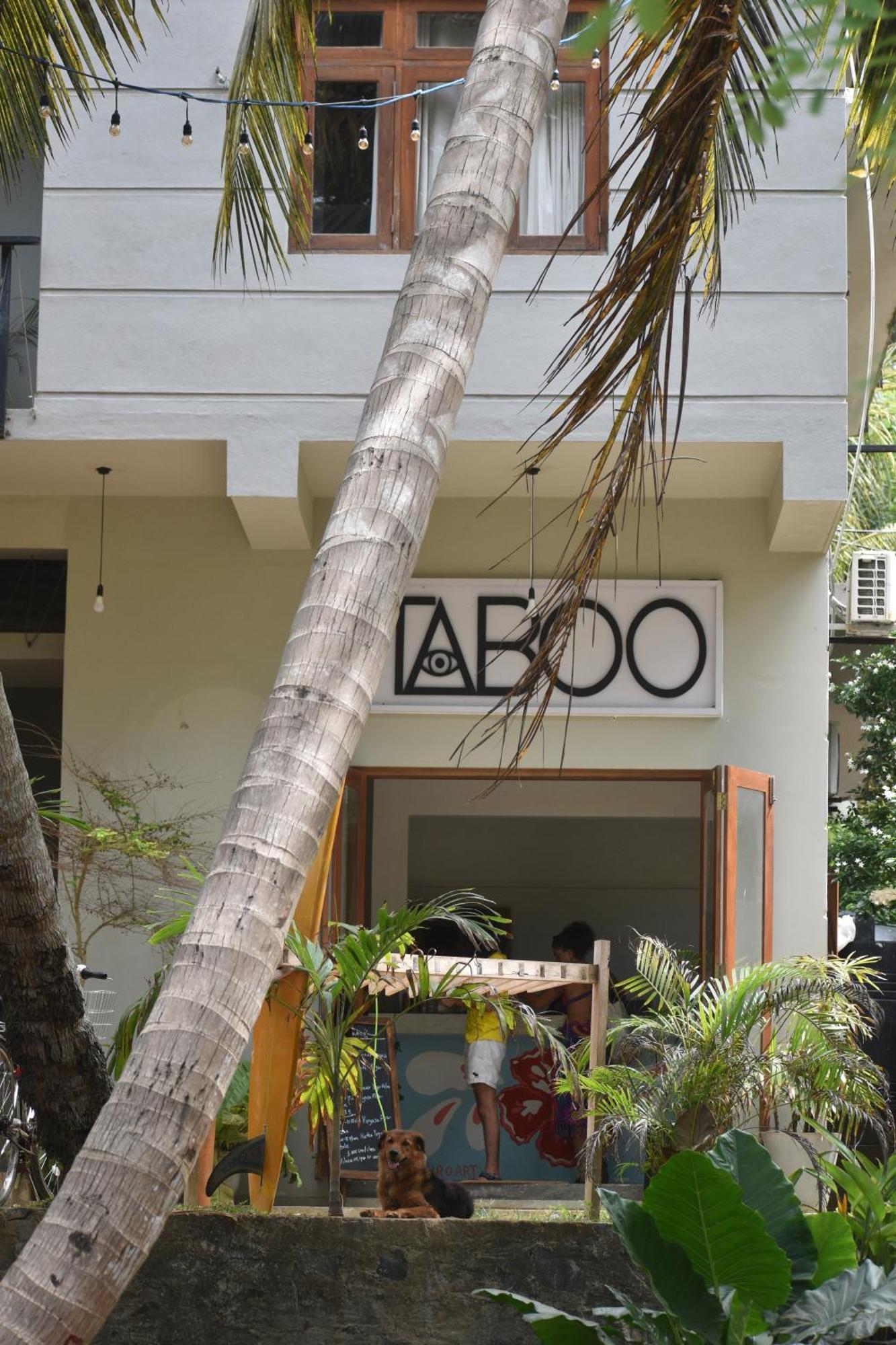 Taboo Hotell Dikwella Eksteriør bilde